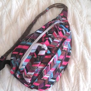 Perfect condition kavu bag, used once! Have too many bags